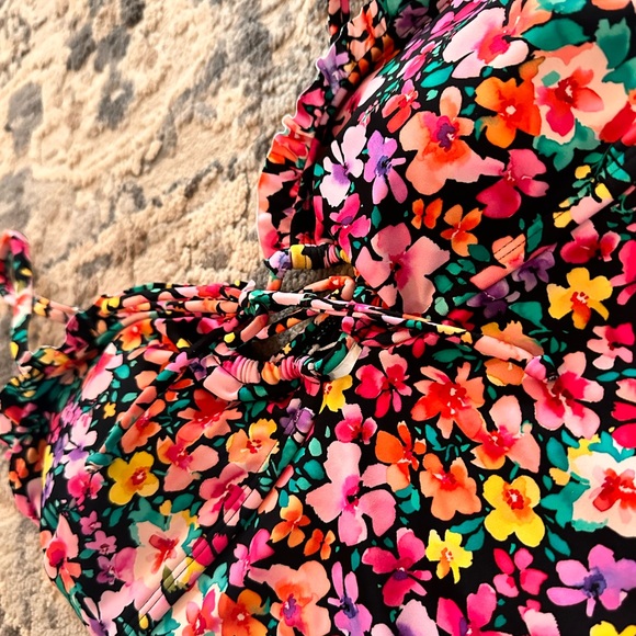 CUPSHE Floral Romance Sweetheart One-Piece NWT - Picture 11 of 15